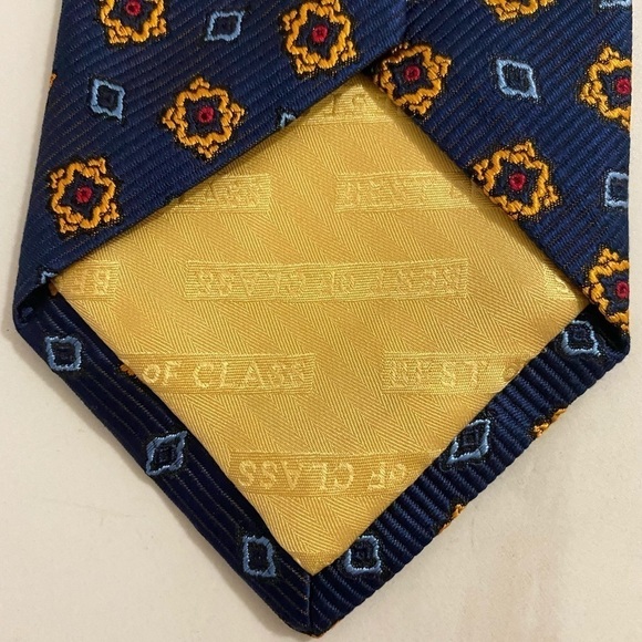 Robert Talbott Best of Class 100% silk necktie - Picture 3 of 5